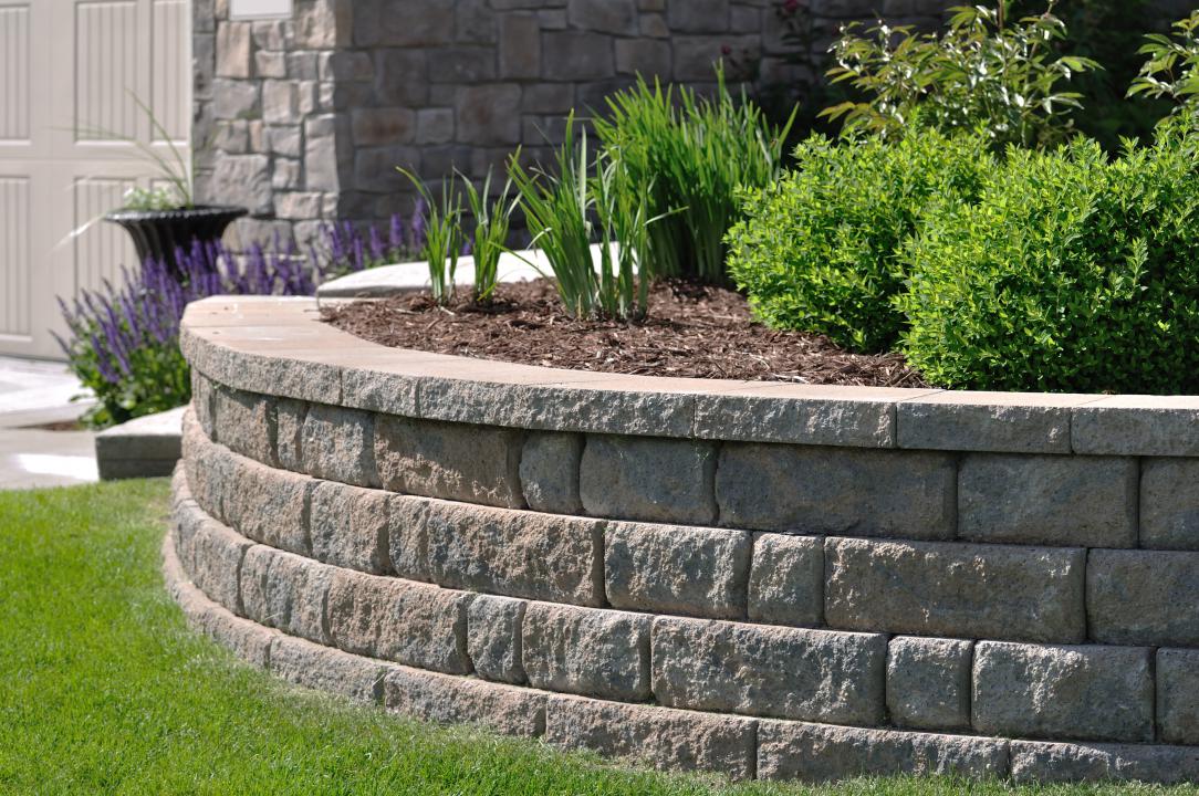 masonry retaining wall